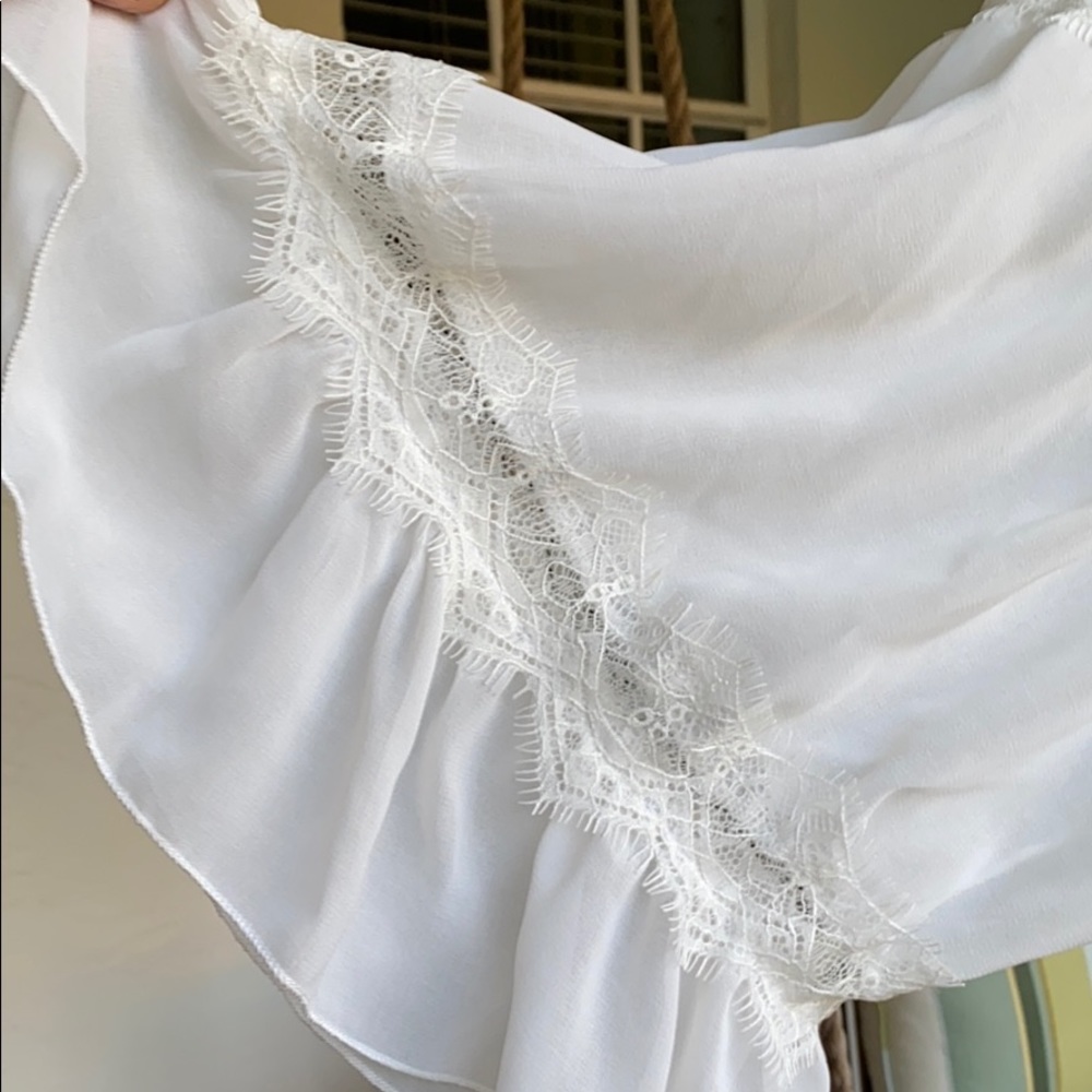 Boho top-sheer with lace.  Best worn on shoulders. - Picture 3 of 10